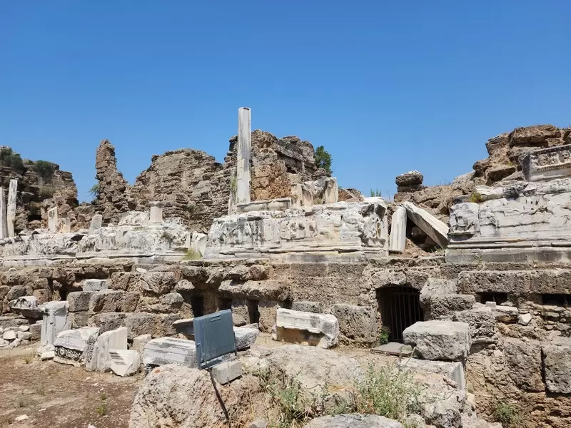 Lato della città antica