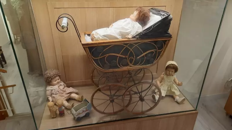 Откройте для себя Измирский музей игрушек