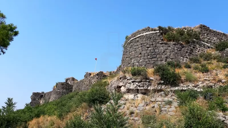 トプラッカレを発見する