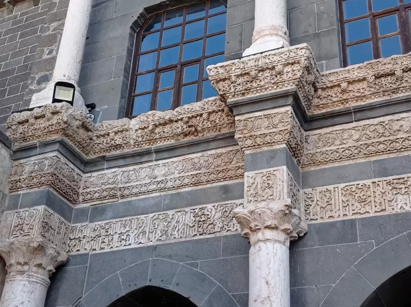 探索 Cahit Sıtkı Tarancı 博物馆