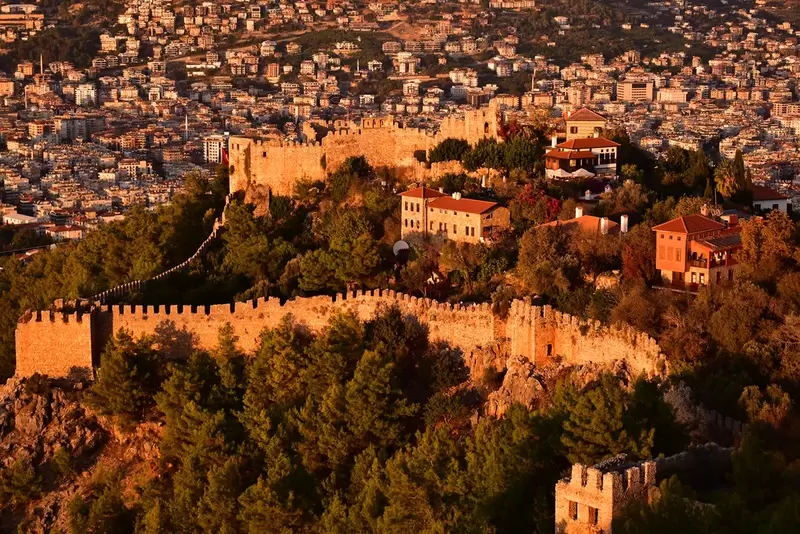 探索阿拉尼亚城堡