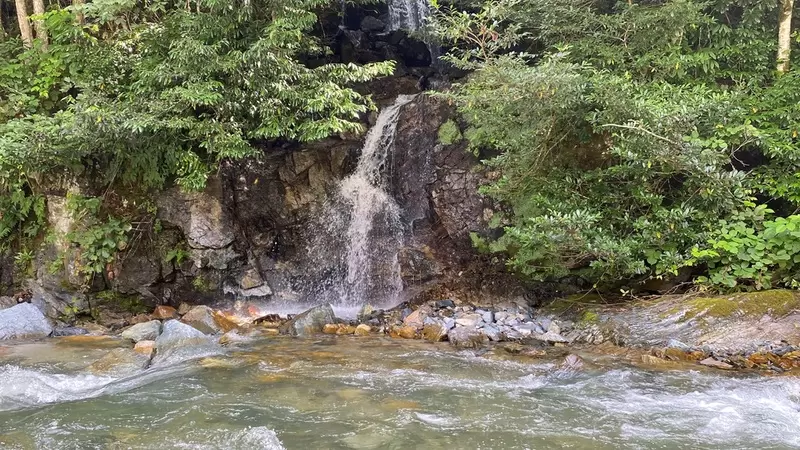 Водопад Паловит
