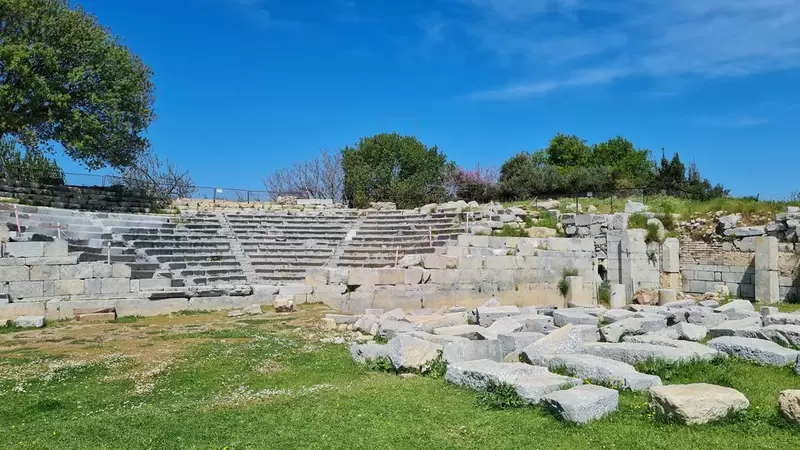 Древний город Теос