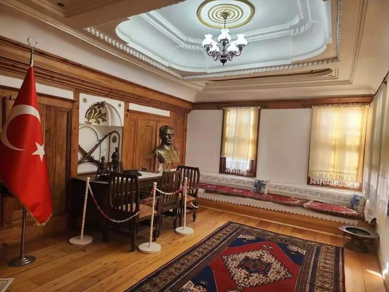 Atatürk'ün Evini (Şuhut) Keşfedin