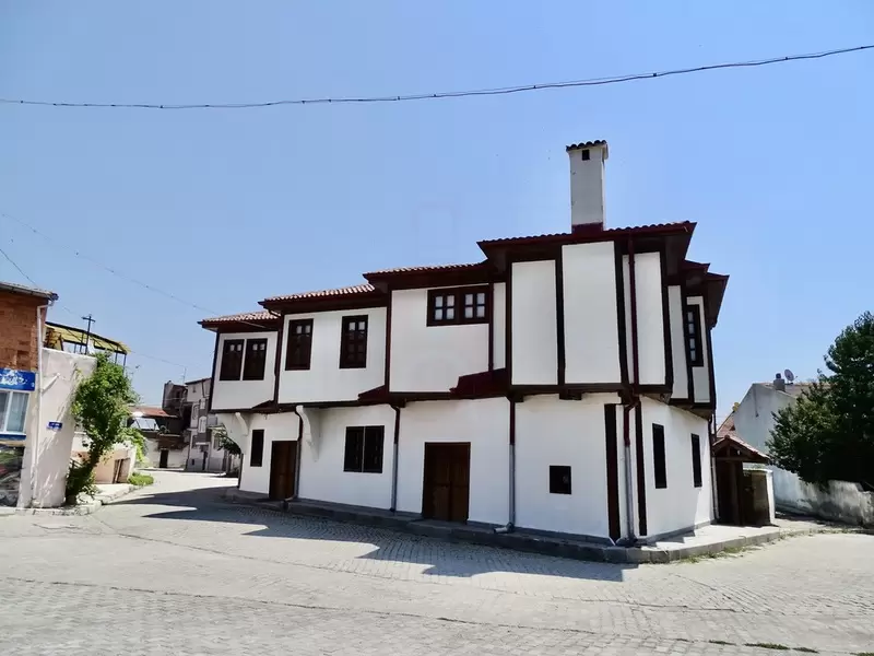 Atatürk'ün Evini (Şuhut) Keşfedin