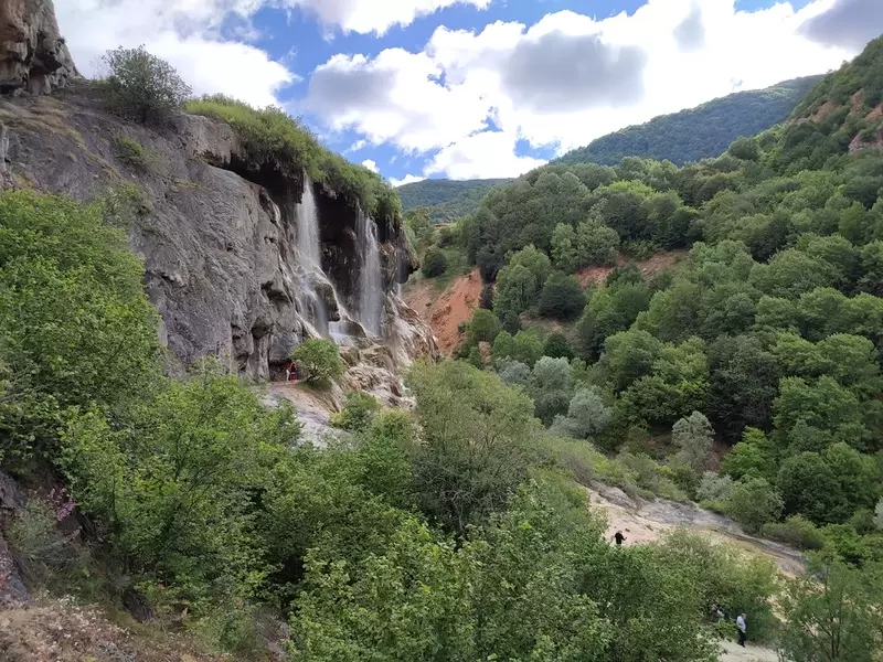 Dipsizgöl Şelalesi