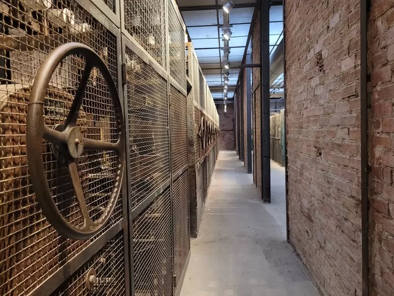 探索 SEKA 纸博物馆