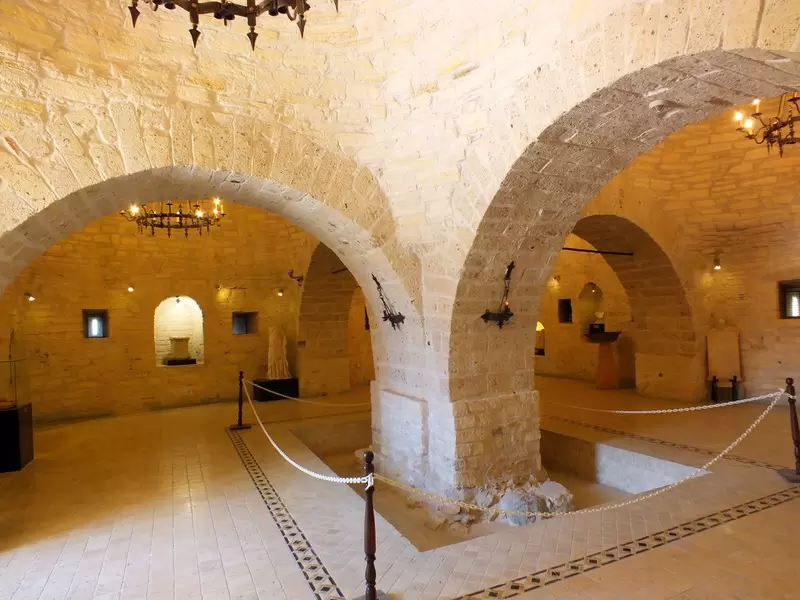 Discover Çeşme Museum