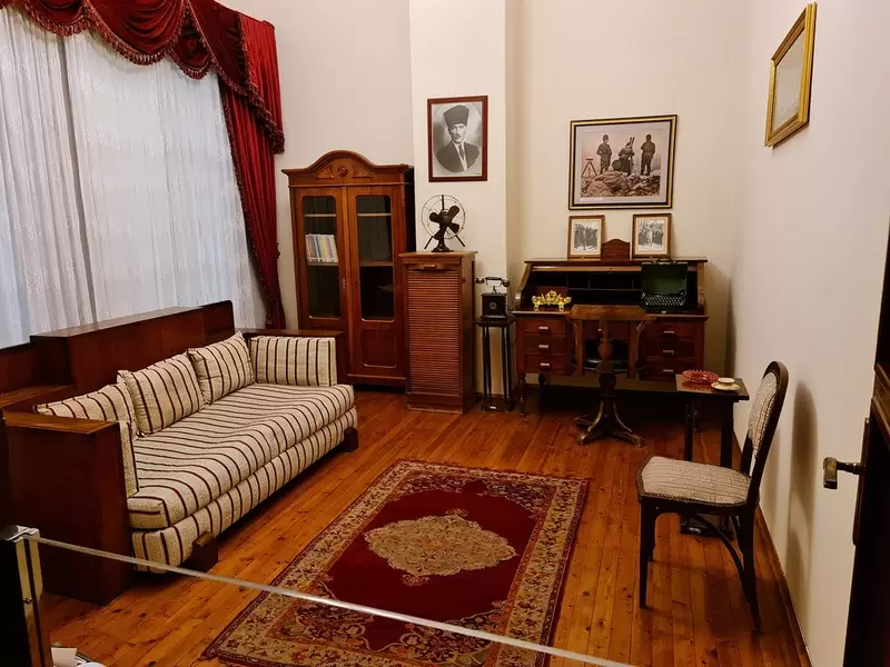 Откройте для себя дом-музей Ататюрка (Анталья)