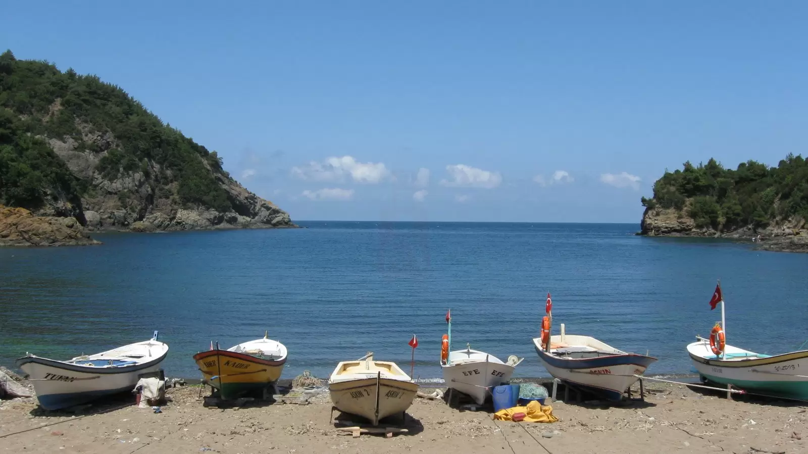 Spiaggia della baia di Akkonak