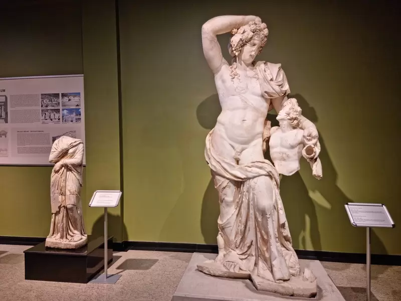 Откройте для себя археологический музей Бурдура