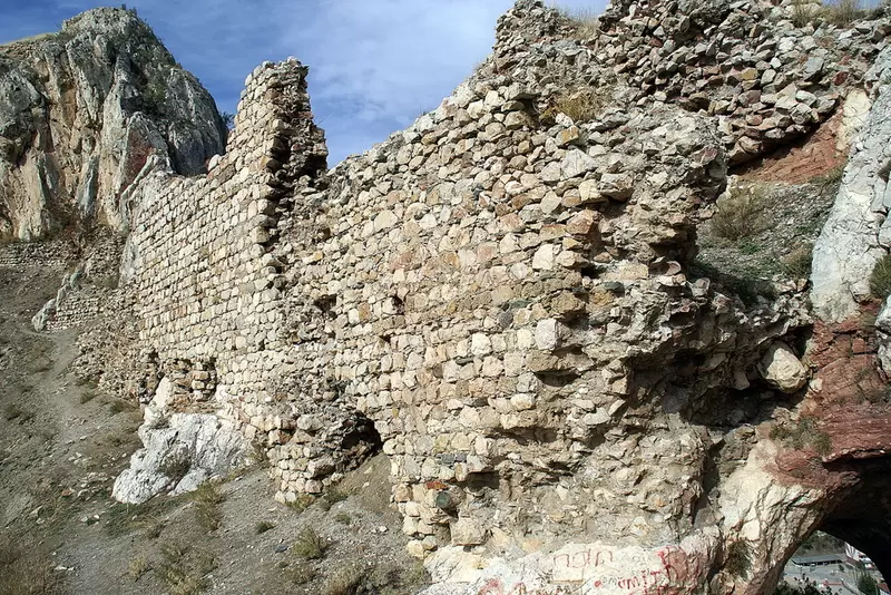 Entdecken Sie die Burg Tokat
