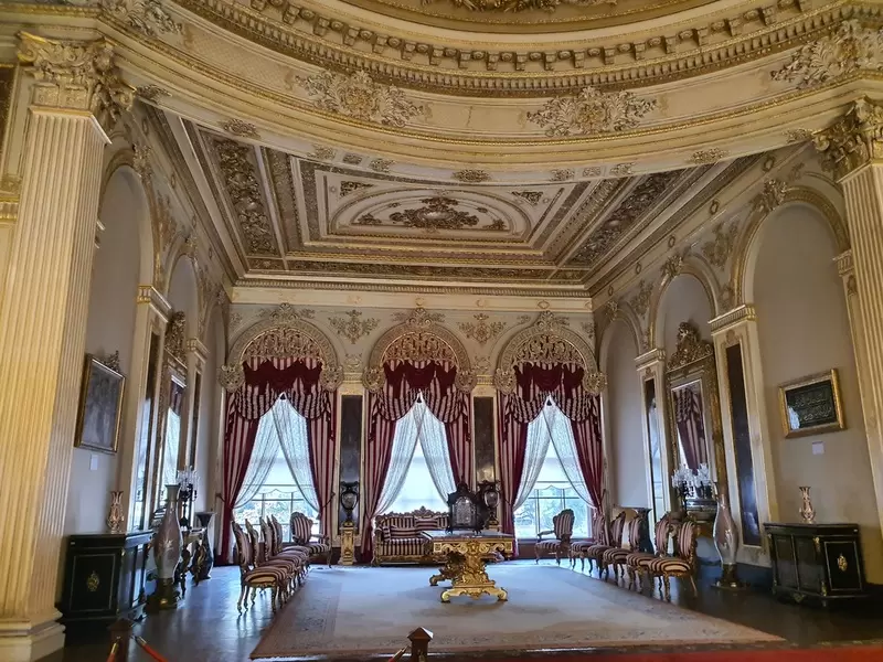 Dolmabahçe Sarayı