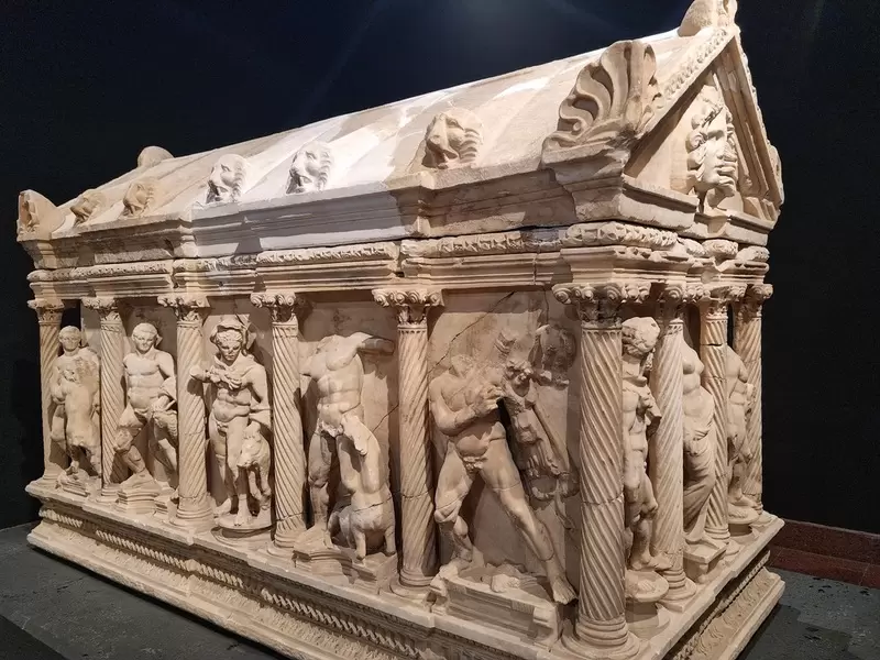 Откройте для себя музей Анталии