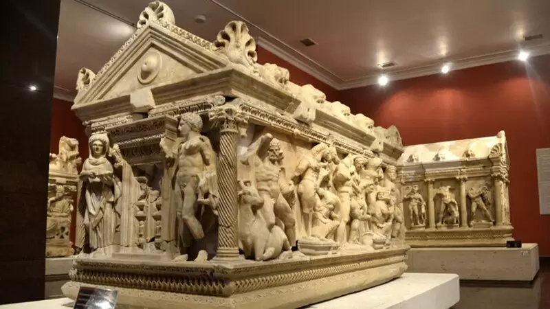 Откройте для себя музей Анталии