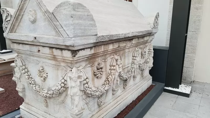 タルスス博物館を発見する