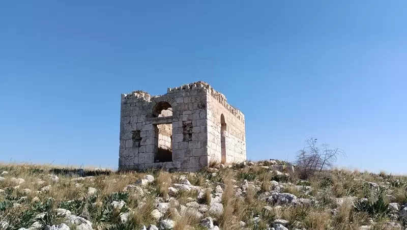 Discover Anavarza Castle
