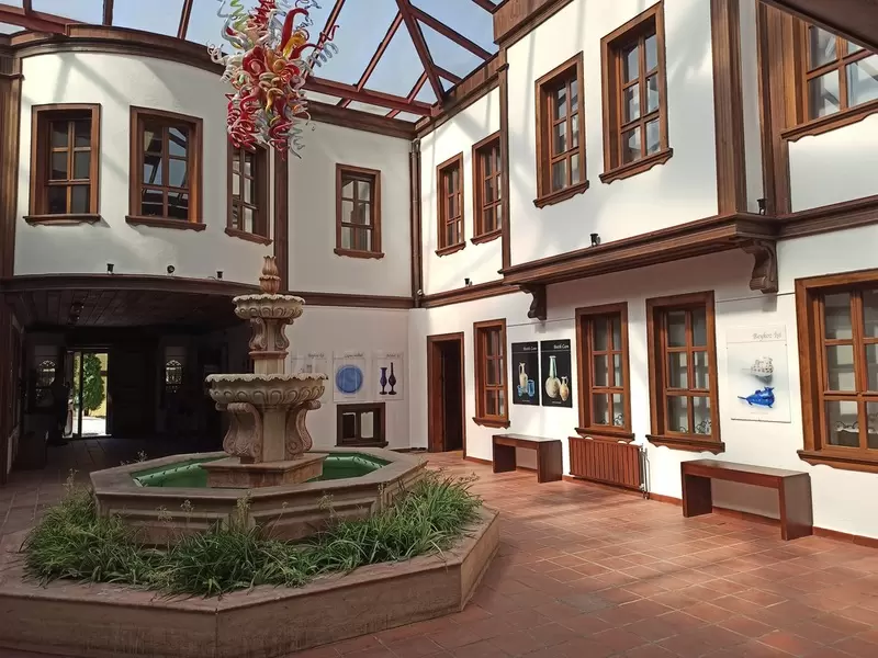 Modern Cam Sanatı Müzesi, Eskisehir