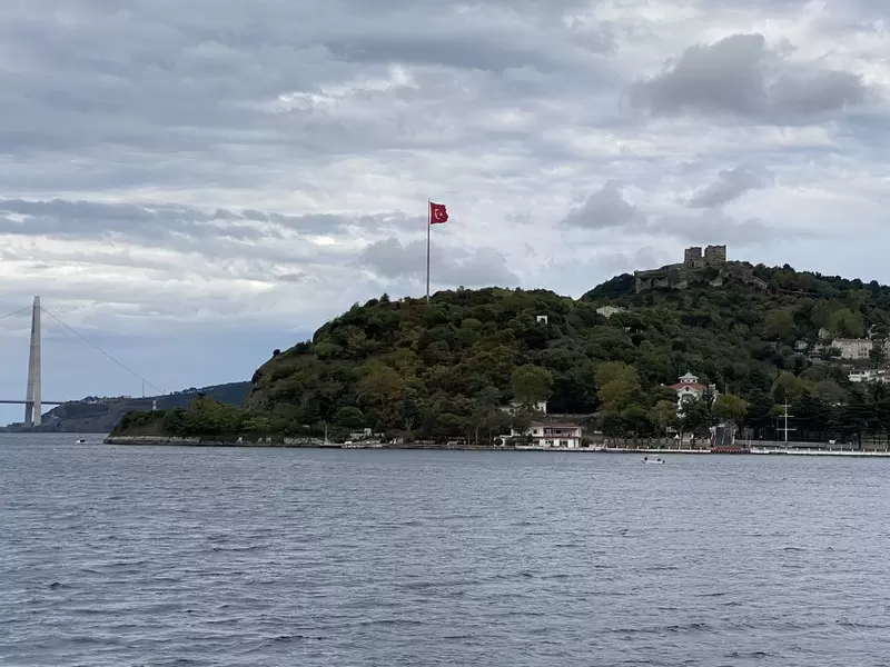 Découvrez le château de Yoros