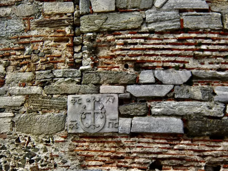 Découvrez le château de Yoros