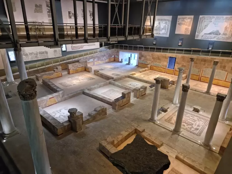 Откройте для себя Археологический музей Хатая