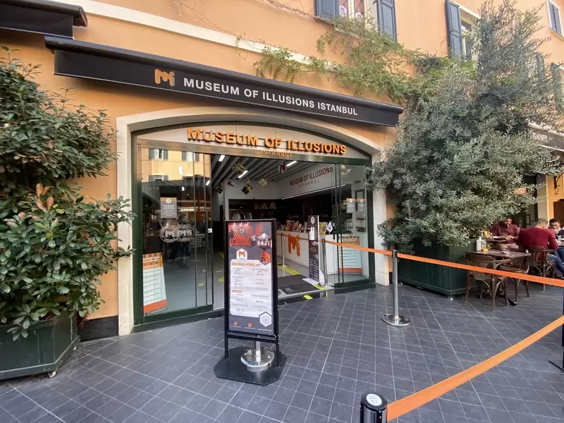 Откройте для себя Стамбульский музей иллюзий