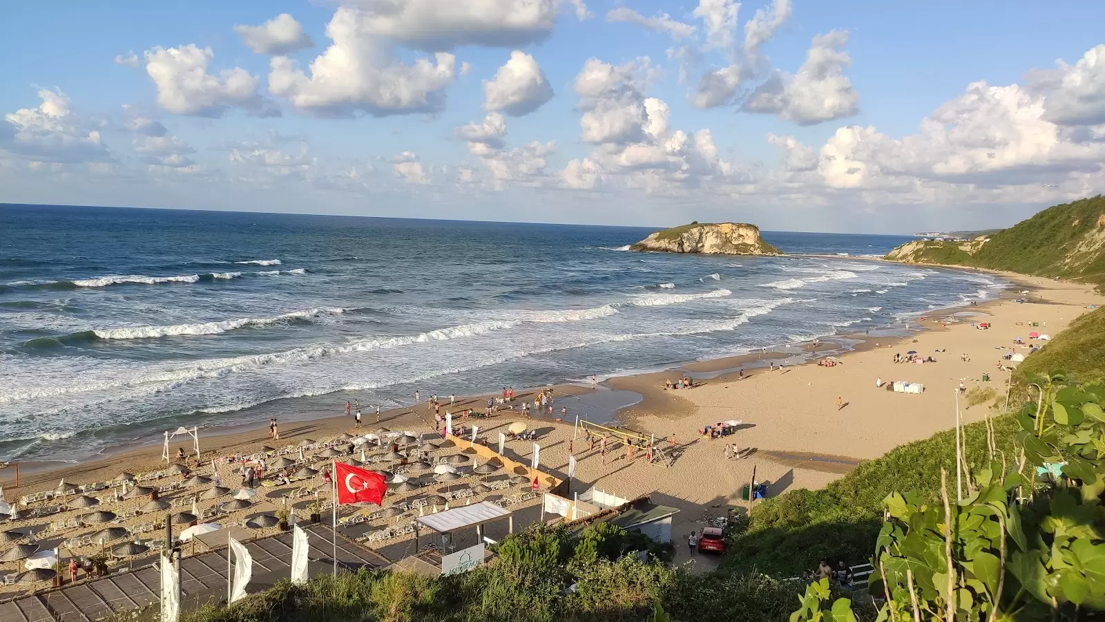 Ağlayan Kayalar Strand