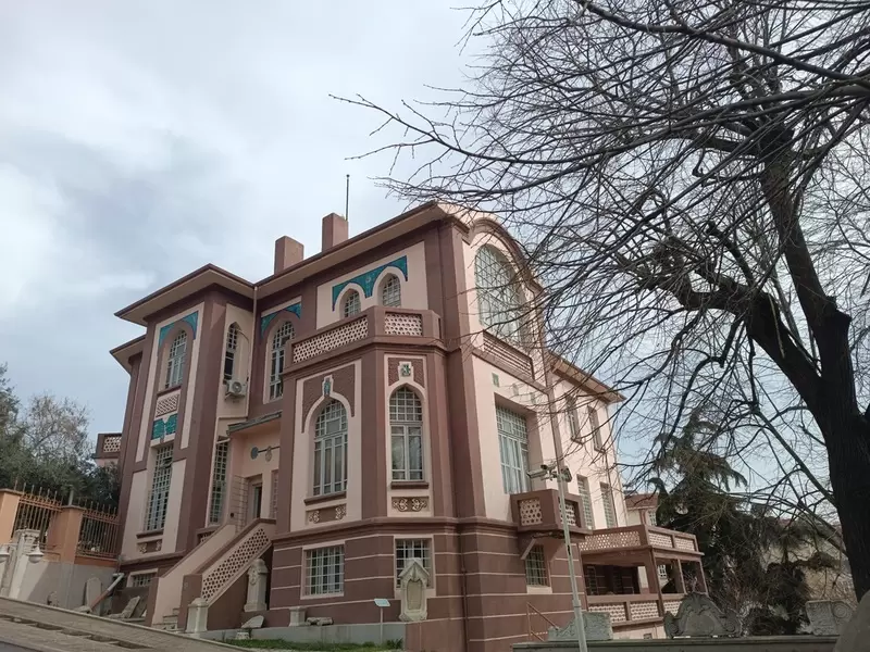 اكتشف متحف تيكيرداغ للآثار والإثنوغرافيا