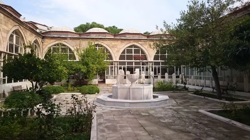 Entdecken Sie das Archäologische Museum Manisa