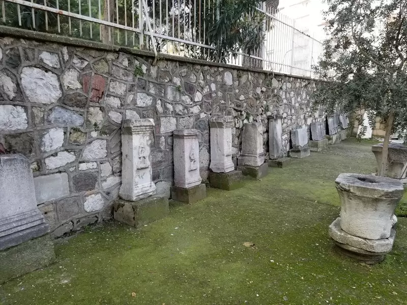 Entdecken Sie das Archäologische Museum Manisa