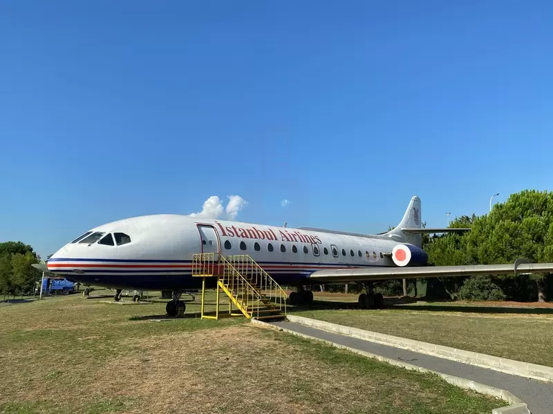 Откройте для себя Стамбульский музей авиации