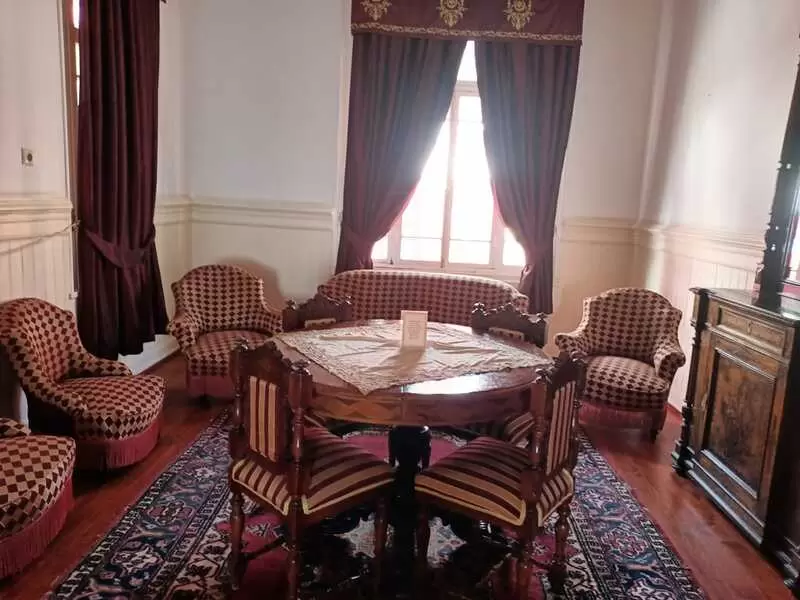 اكتشف دار الهدنة في مودانيا