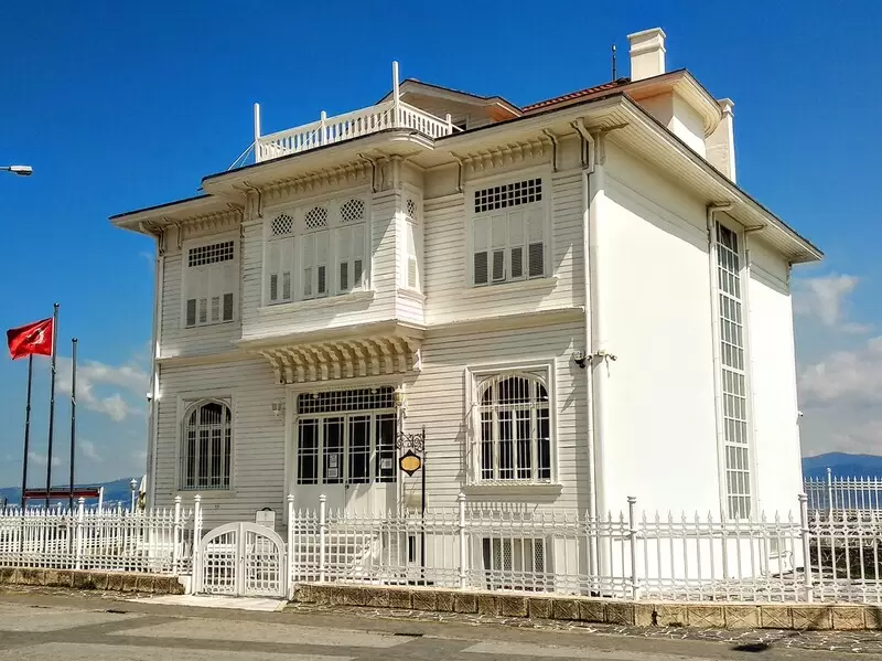 اكتشف دار الهدنة في مودانيا