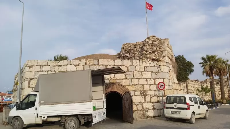 Откройте для себя замок Сыгаджик