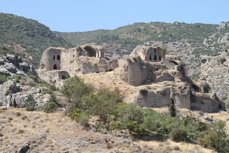Castillo de Bagrás