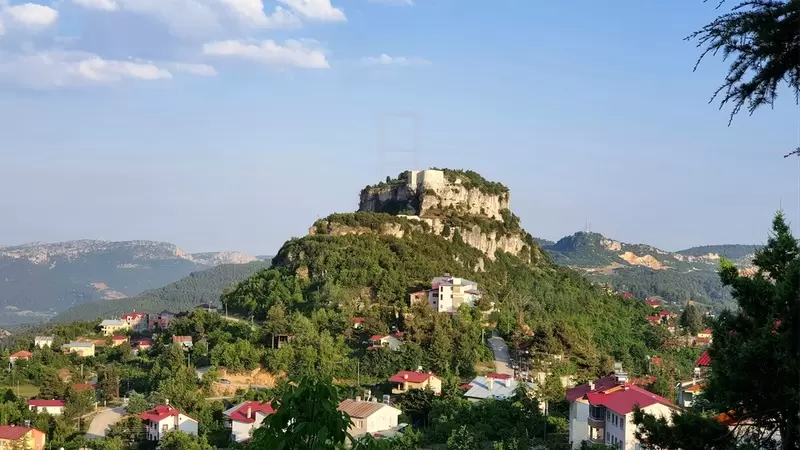 Откройте для себя замок Намрун