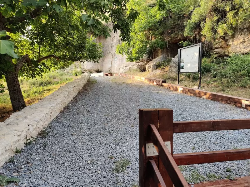 Откройте для себя замок Намрун