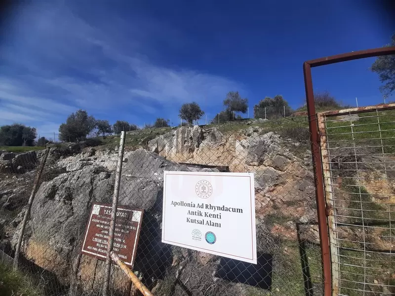 Antike Stadt Apollonia und Rhyndacum