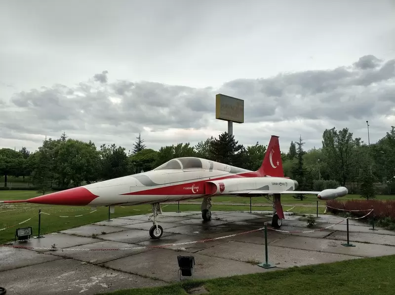 اكتشف متحف اسكيشهير للطيران