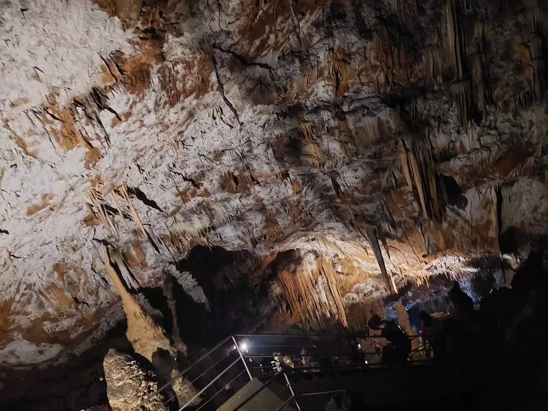 Oylat-Höhle