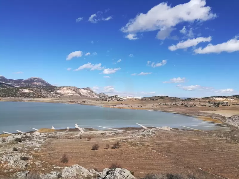 Lake Yarışlı