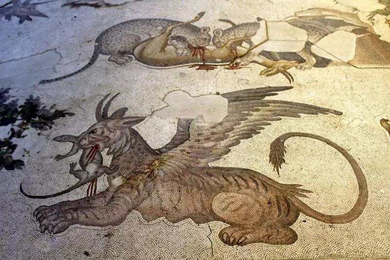 大宮殿モザイク博物館を発見する