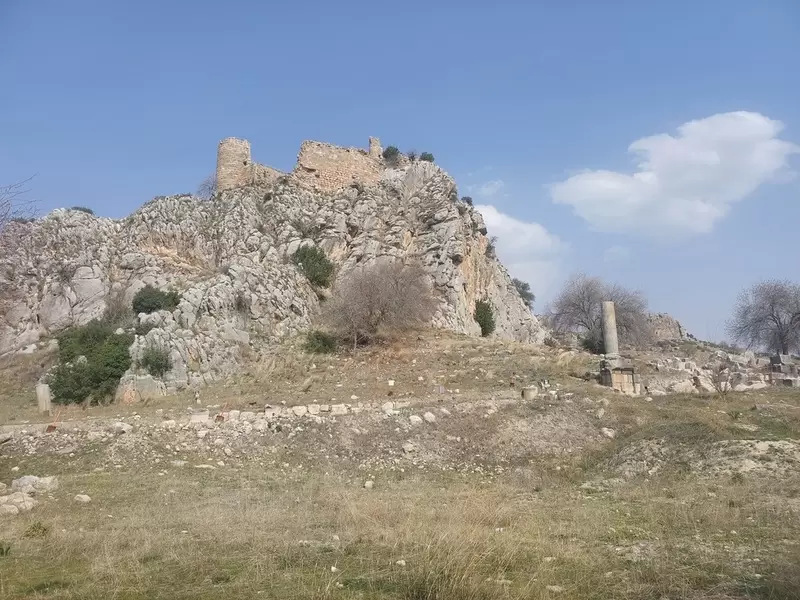 Kastabala Castle