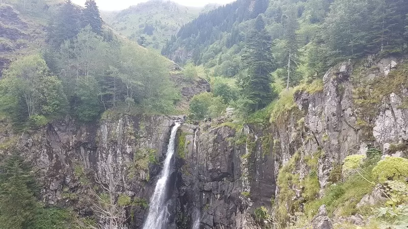 苏阿坦瀑布