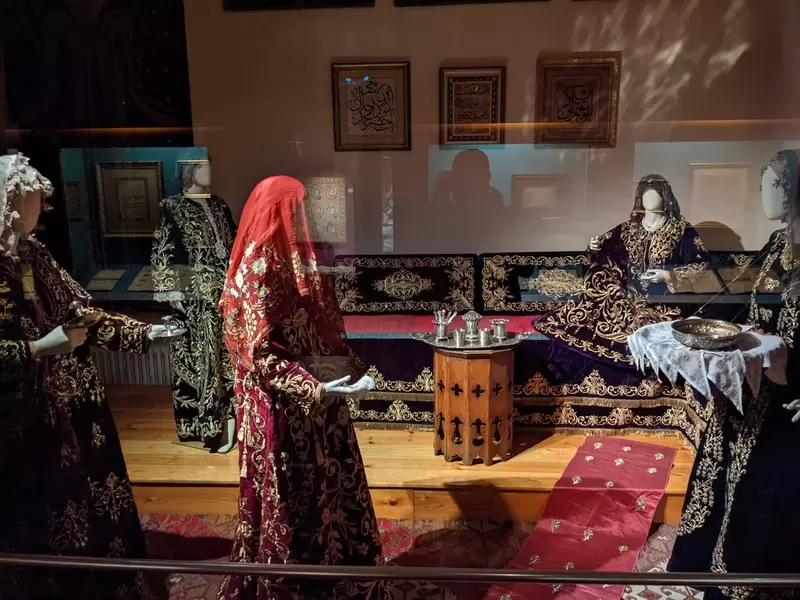 サドベルク・ハニム博物館を発見する