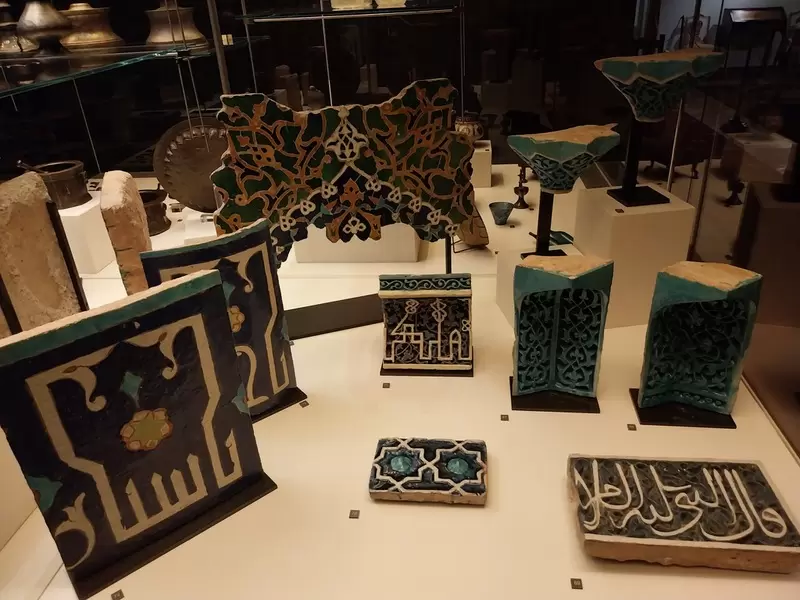 サドベルク・ハニム博物館を発見する