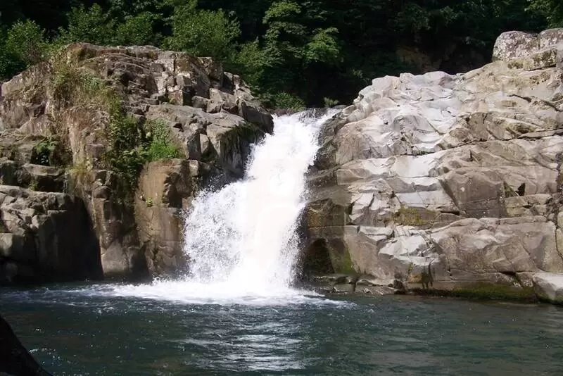 Katarahte-Wasserfall