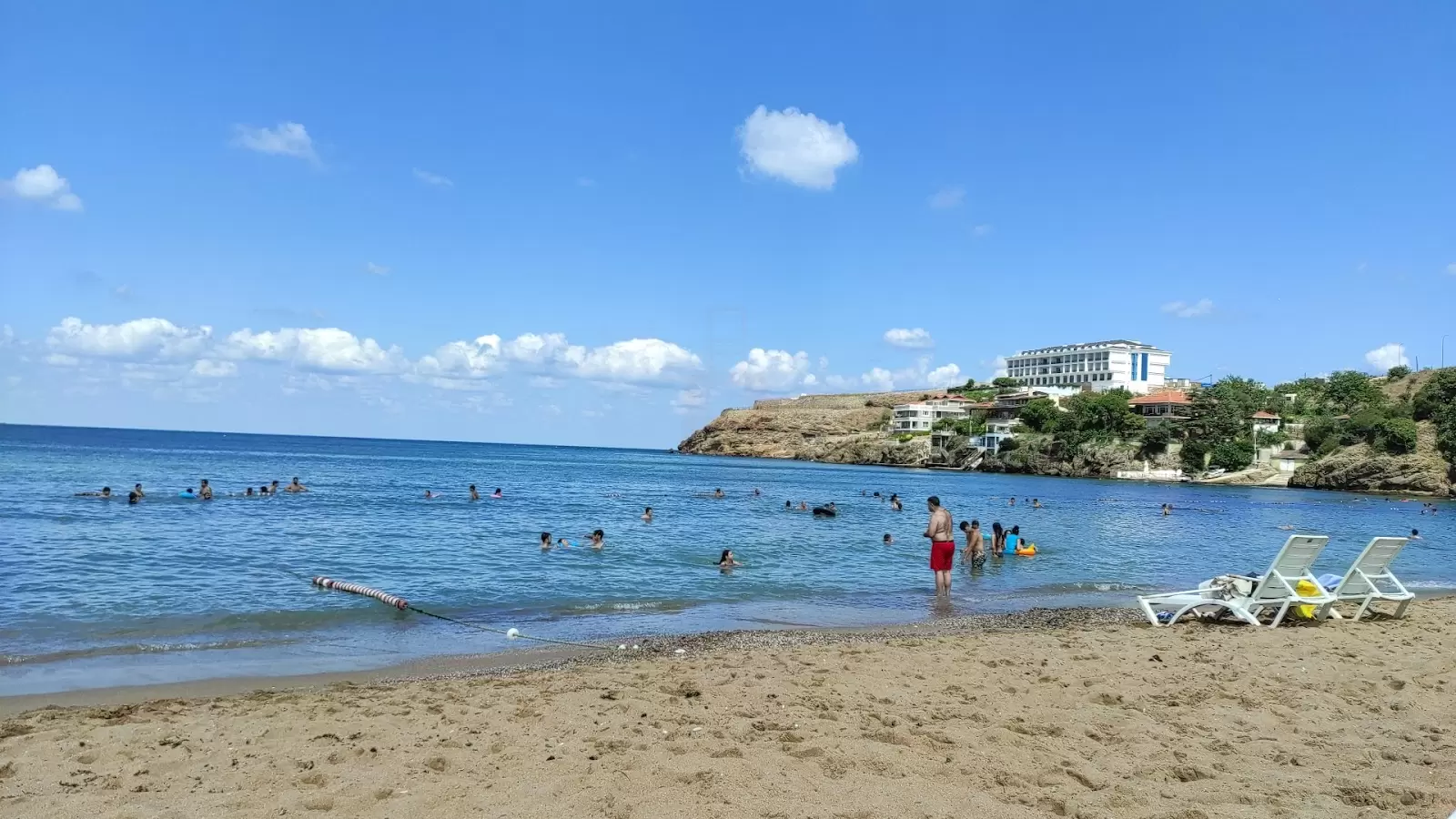Plage du château de Riva