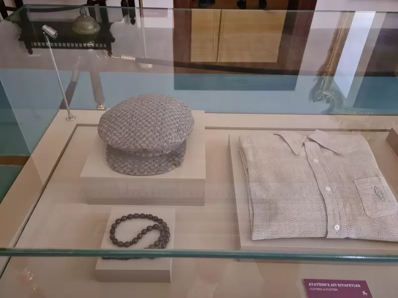 Откройте для себя Измирский музей Ататюрка