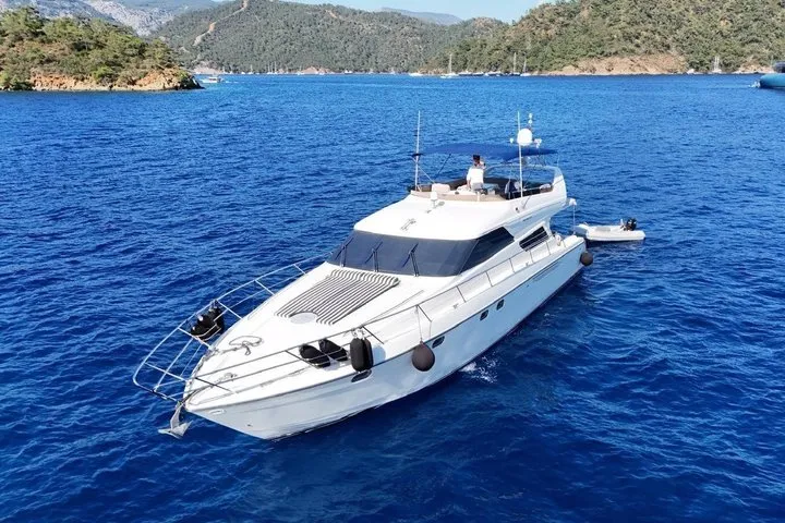Crucero privado en yate por Bodrum con almuerzo incluido
